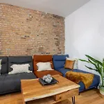 Chic 4Br Haven Sunlit In Downtown Mtl